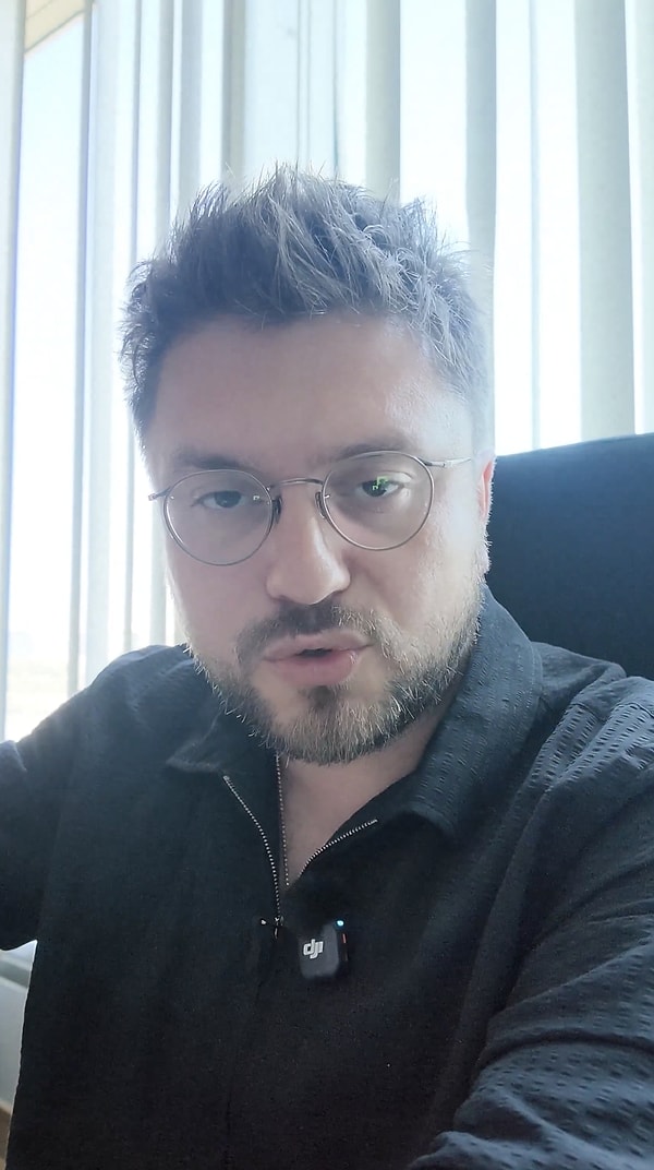Gazeteci Cüneyt Polat, maç yayını yapan TRT'ye kısıtlamalardan dolayı tepki gösterdi.