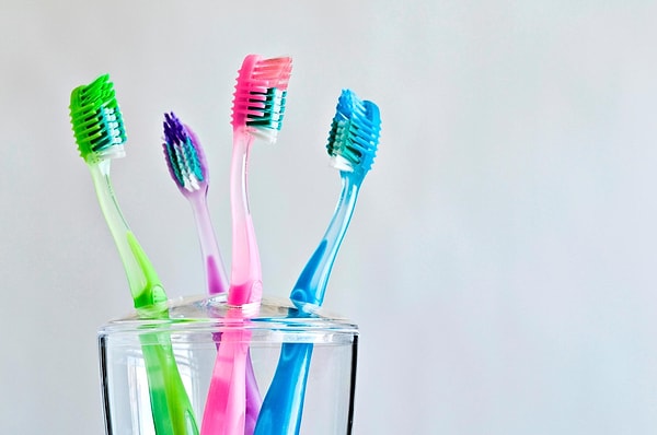3. Correct Pressure and Brushing Area