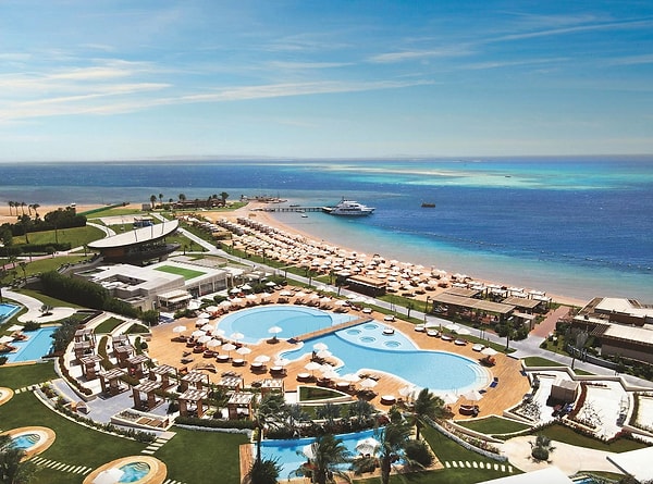 Rixos Premium Magawish Suites & Villas tam 1 kilometrelik bir plaja sahip.