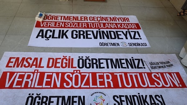 Özel Sektör Öğretmenleri Sendikası ve mülakat mağduru öğretmenlerin çağrısıyla, öğretmenlere verilen sözlerin tutulması talebiyle başlatılan eylem kapsamında, Özel Sektör Öğretmenleri Sendikası önünde yapılan açıklamada açlık grevine başladıkları duyuruldu.
