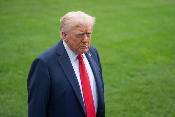 ABD Başkanı Donald Trump ve Mısır Cumhurbaşkanı Abdülfettah es-Sisi, Fransa’nın Evian kentinde düzenlenen G7 Zirvesi kapsamında ortak basın toplanışı düzenledi.