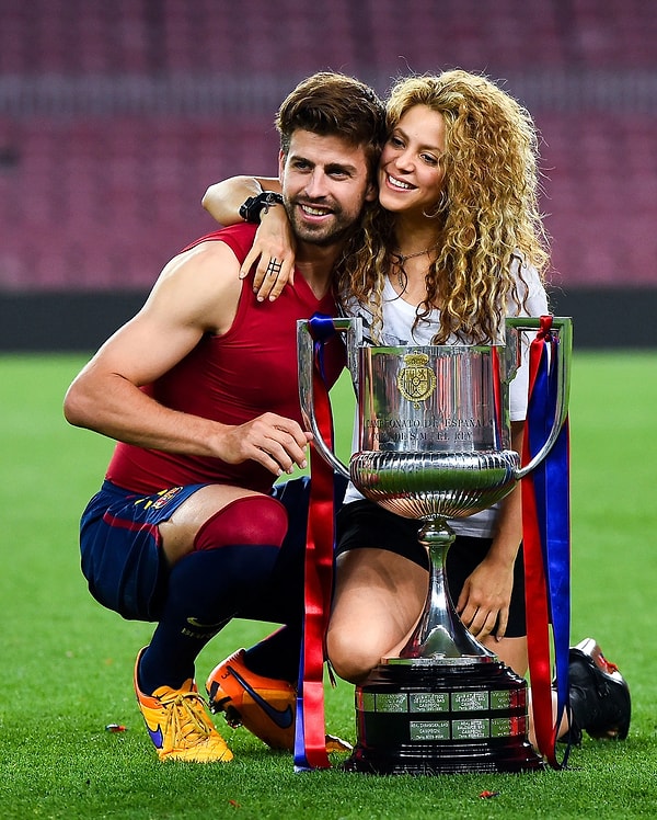 Bir dönem dünyanın en gözde çiftlerinden biri olan Shakira ve Gerard Pique, yıllarca örnek gösterilen ilişkileriyle magazin dünyasının en sevilen çiftleri arasında yer aldı.
