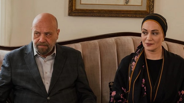 Show TV'de 4 sezondur ekrana gelen Kızılcık Şerbeti, rakibi Taşacak Bu Deniz'in reyting başarısına rağmen yeni sezon onayı almayı başardı.