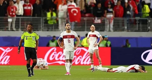 24 yıl sonra büyük umutlarla katıldığımız Dünya Kupası'ndan grup elemelerinin ikinci maçının ardından turnuvaya veda ederek ayrılıyoruz.