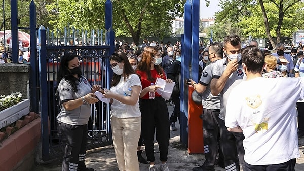 2026 YKS’nin ilk oturumu olan Temel Yeterlilik Testi (TYT), sona erdi.