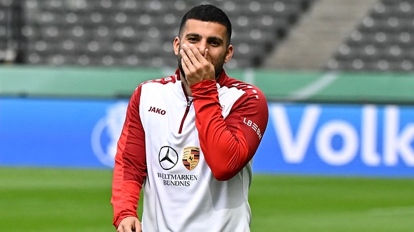 Deniz Undav, Türk mü?