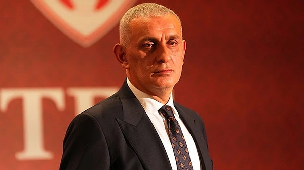 Türk futbolunda uzun süredir kapalı kapılar ardında biriken gerilim, yerini büyük bir yönetim devrimine bırakıyor.