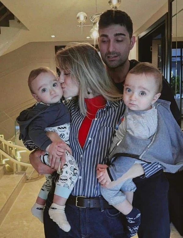 Eşi İdo Tatlıses’in sunduğu programa konuk olan Yasemin Şefkatli, aile hayatlarına dair açıklamalarda bulundu.