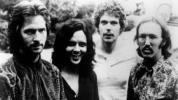 Şarkının merkezinde Eric Clapton’ın Pattie Boyd’a duyduğu büyük aşk yer alıyor.