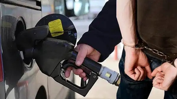 İstanbul Anadolu Cumhuriyet Başsavcılığı tarafından yürütülen soruşturma kapsamında, akaryakıt sektöründe faaliyet gösteren bir şirket yapılanması üzerinden gerçekleştirildiği belirlenen vergi usulsüzlüğüne yönelik geniş çaplı operasyon düzenlendi.