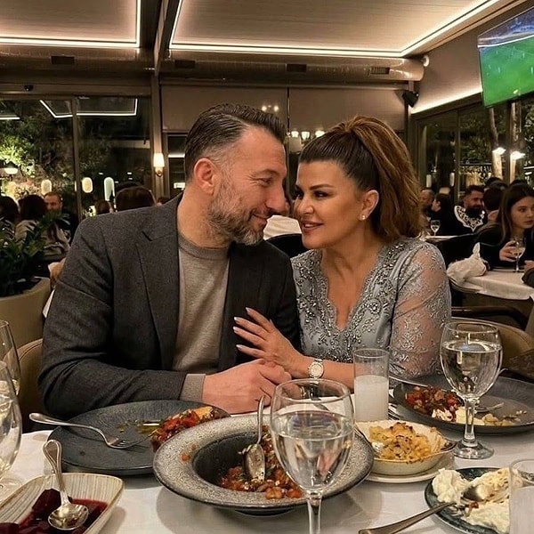 Nuray Sayari is one of the first names that comes to mind when astrology is mentioned in Turkey. For years, she has been making a name for herself with her zodiac sign interpretations and striking statements on television screens.