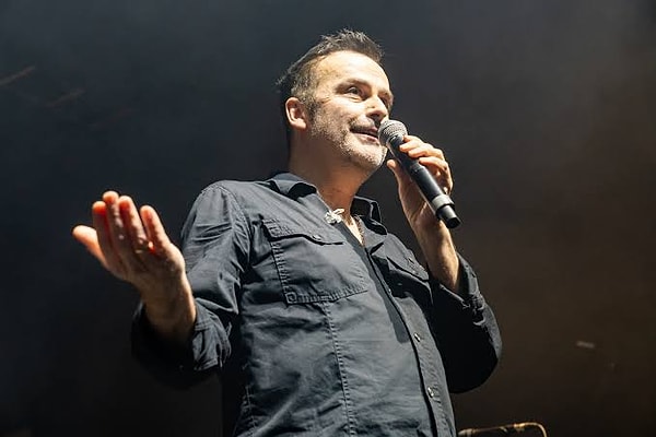 Blind Guardian'ın vokali olurdun! 🐉