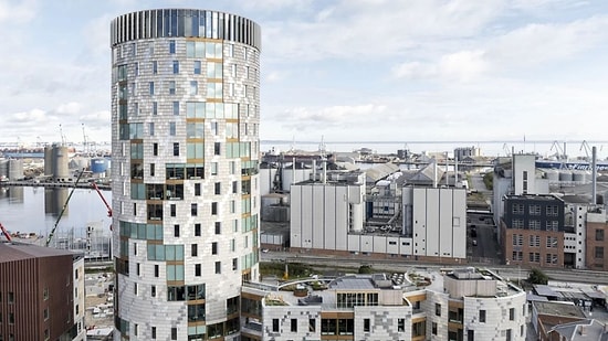 They Built a 20-Story Wooden Skyscraper With Materials Destined for the Trash