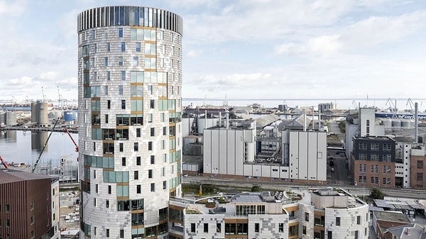 A wooden skyscraper, soaring to a height of 78 meters, has emerged.