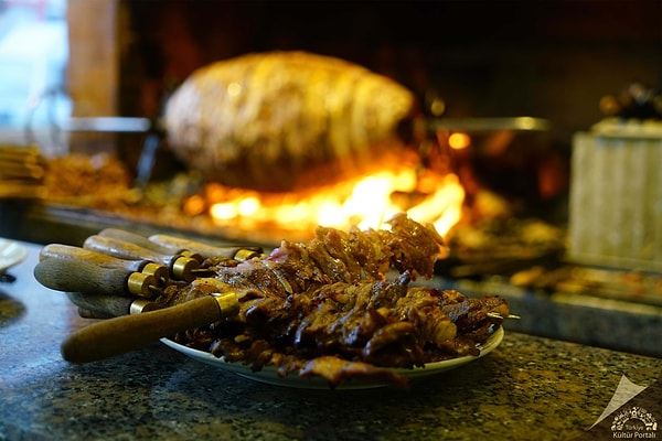 2. Oltu cağ kebabı