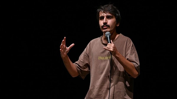 Deniz Göktaş'ın Stand-up Gösterileri
