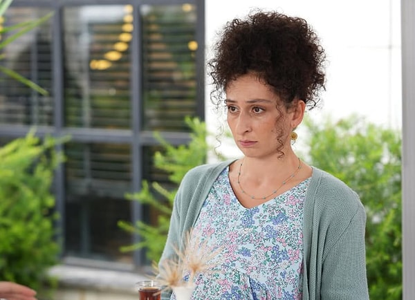 In a statement made on social media, Birsen Altuntaş expressed that, as of now, there is no information regarding any new departures from the main cast.