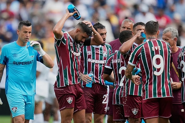 Su Molası (Drinks Break) ve Serinleme Molası (Cooling Break) aslında iklimin geldiği son halinin ekranlarda verilen canlı hali gib bir şeye dönüştü.