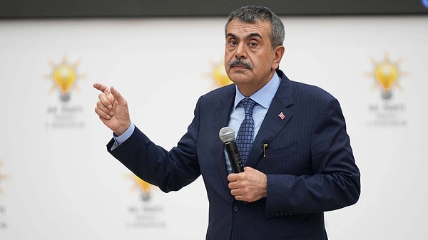 Bakan Yusuf Tekin açlık grevindeki öğretmenlerle ilgili ilk kez konuştu.