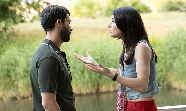 The TV show "Potential Love", which meets the audience on Show TV, scored a phenomenal "hat-trick" by securing the first place across all categories - Total (4.51), AB (4.01), and ABC1 (4.92) - with the episode aired on Thursday.
