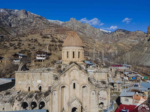 Öşvank Kilisesi yıkılma tehlikesiyle karşı karşıya