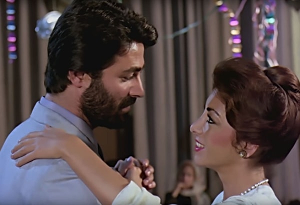 7. Kırık Bir Aşk Hikayesi (1981)