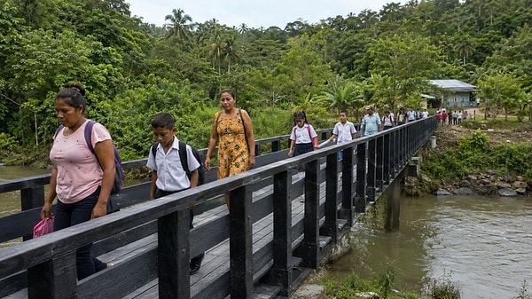 Over 7 tons of plastic waste were utilized.