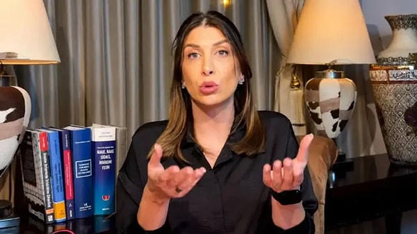 YouTube üzerinden yayın yapan Tamar Tanrıyar, önceki akşamki yayınında ATV, A Haber ve Sabah gibi medya kuruluşlarını bünyesinde bulunduran Turkuvaz Medya'yı hedef aldı.