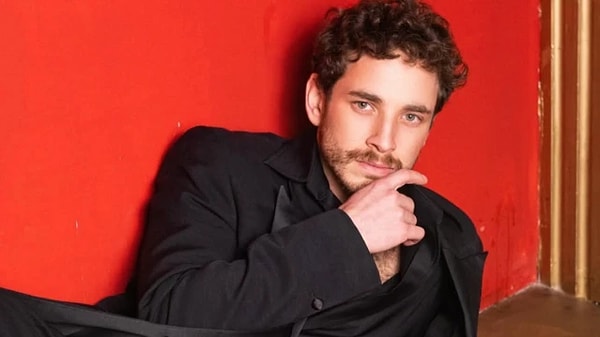 Özcan Alper’in uzun zamandır hazırlıklarını sürdürdüğü Kazım Koyuncu filmi için çalışmalar devam ediyor.