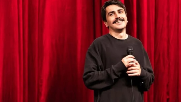 YouTube'a yüklediği gösterisi 5 milyondan fazla izlendi. "Kaçtı" iddialarına açıklama yaptı.