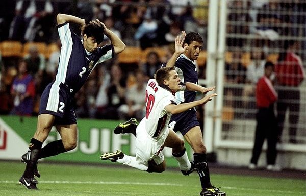 The two rival national teams once again faced off in 1998...