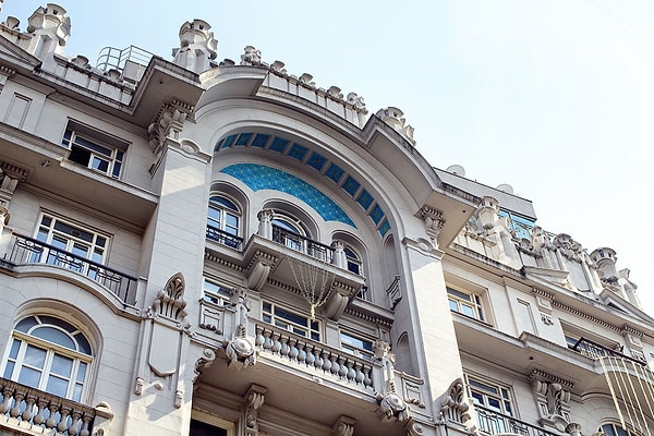 The building where Mehmet Akif Ersoy lived and passed away: The Egypt Apartment.