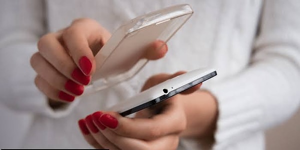5. Use the Original Charger: Inferior or unbranded chargers can lead to overheating as they are not optimized. Moreover, instead of charging on a carpet or bed, carry out the process on a hard and cool surface.