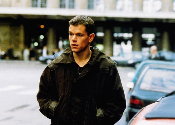 The Man Without a Past (The Bourne Identity) - (2002):