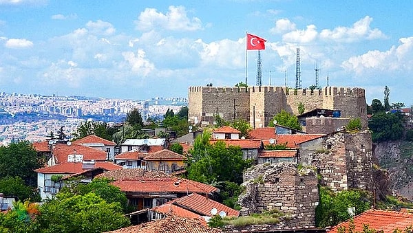The Citadel of Ankara and the Historic Samanpazarı