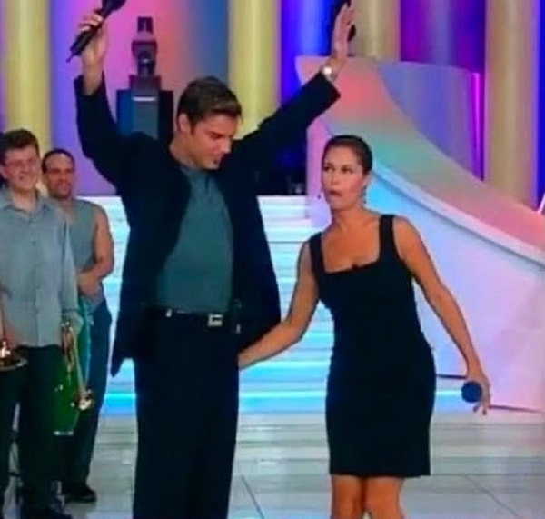 The news of Ricky Martin's return to Istanbul not only brings to mind his upcoming concert, but also conjures up one of the most unforgettable moments in Turkish television history.