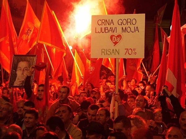 İki ülke bir referandumla kan dökmeden vedalaştılar.