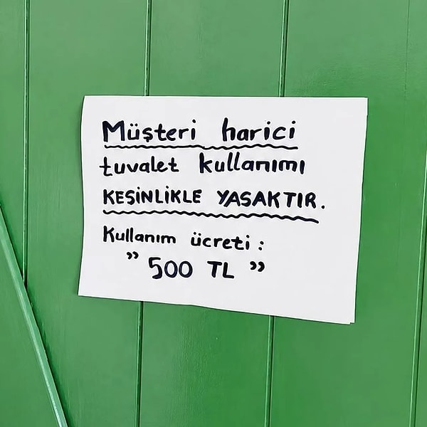 Turizm cenneti Muğla'nın Ula ilçesine bağlı Akyaka beldesinde, fahiş fiyat tartışmalarını doruk noktasına taşıyan akılalmaz bir olay yaşandı.