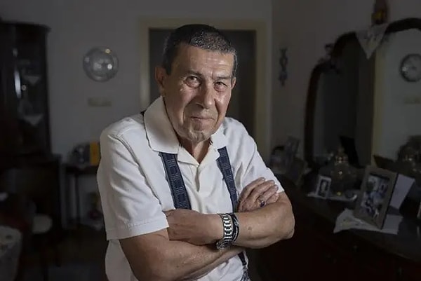 Türk tiyatrosuna ömrünü adayan, hafızalara kazınan rollerin aktörü Zihni Göktay, 81 yaşında aramızdan ayrıldı.
