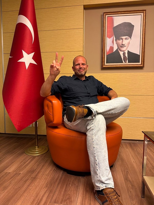 NATO Liderler Zirvesi için Ankara'ya gelen bakan bir fotoğraf daha paylaştı.