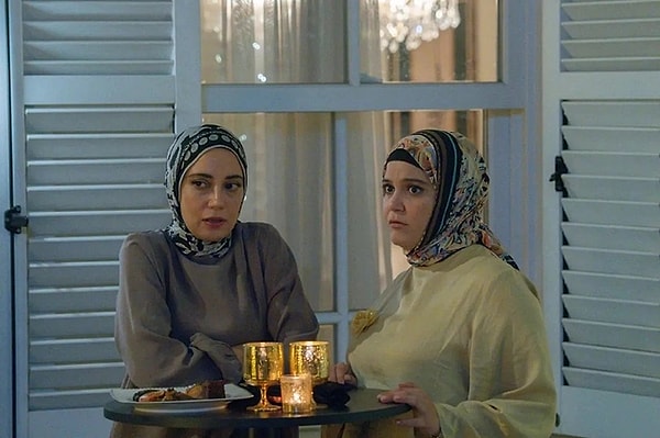 Derya Uluğ, Harbiye Açık Hava Sahnesi'ndeki konserinde Kızılcık Şerbeti'yle ilgili konuştu.