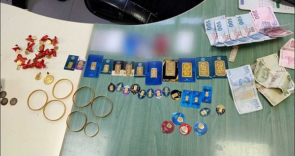 3,5 Milyonluk Çantadan Külçe Altın Çıktı