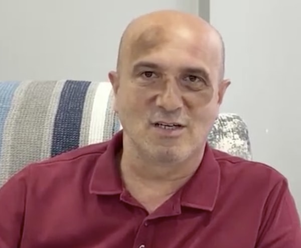 "Gözümüz, kafamız şiş, devlet 480 bin TL para aldı. Bir komisyon ver bize."