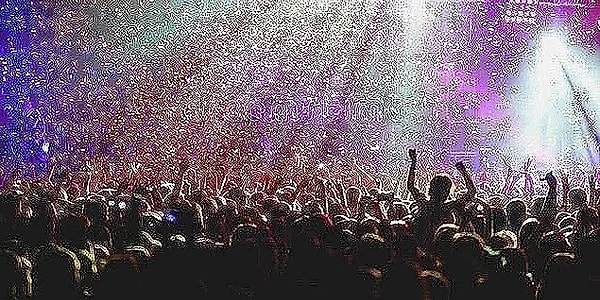 İstanbul'da Bu Hafta Sonu Hangi Alternatif Müzik Konserine Gidilir?