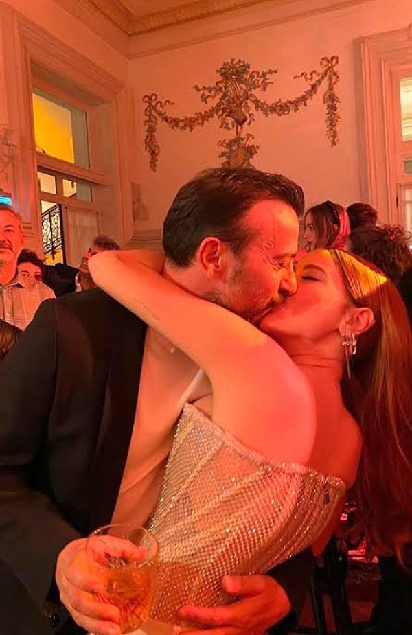 Magazin dünyasında yıllardır adlarından yalnızca başarılarıyla değil, birbirlerine duydukları sevgiyle de söz ettiren çiftlerden biri şüphesiz Hazal Kaya ve Ali Atay.