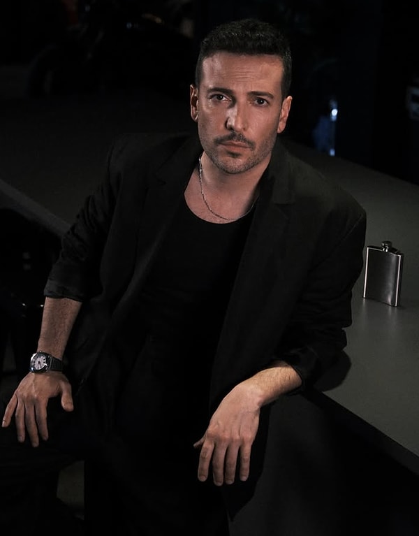 Oguzhan Koc, a name that has left a significant mark on Turkish pop music over the past 15 years, has been a hot topic in the entertainment world not only because of his songs, but also his acting, hosting abilities, and personal life.