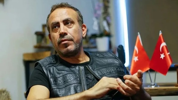 Türkiye'nin yakından tanıdığı AHBAP Derneği Başkanı Haluk Levent, İstanbul Cumhuriyet Başsavcılığı tarafından yürütülen kapsamlı bir soruşturma sonucunda Bursa'da emniyet güçlerince gözaltına alındı.
