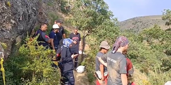 Altın aramak için girdiği mağarada metan gazından hayatını kaybetti.