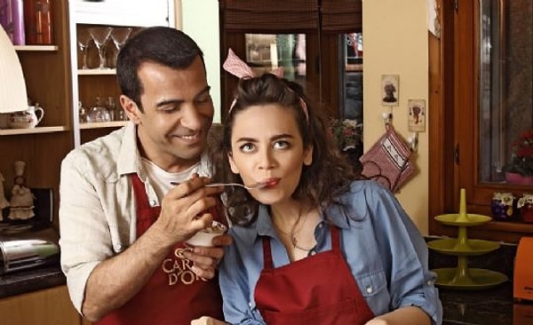 Studies indicate that happiness is contagious and potential romantic interests find it difficult to distance themselves from joyful individuals. One of the major turn-offs during a date is negativity.