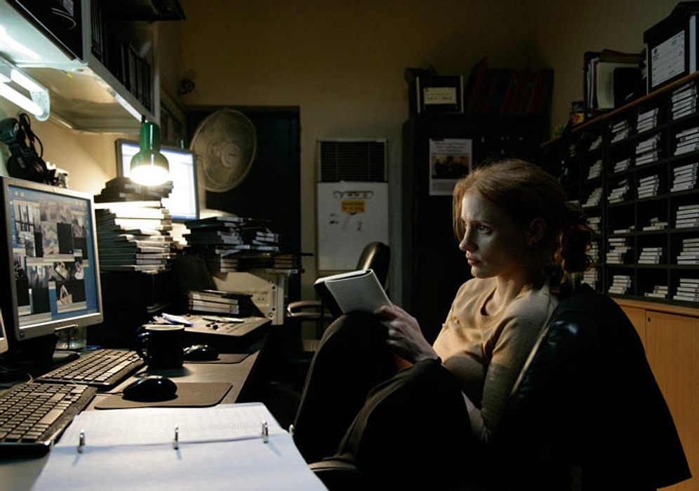 Night Owls vs. Early Birds: Can Couples with Different Sleep Schedules Be Compatible?